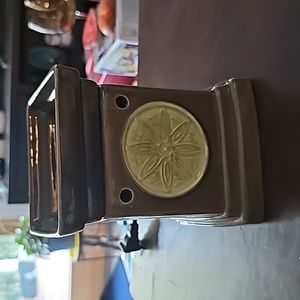 Scentsy LOTUS full-size wax warmer